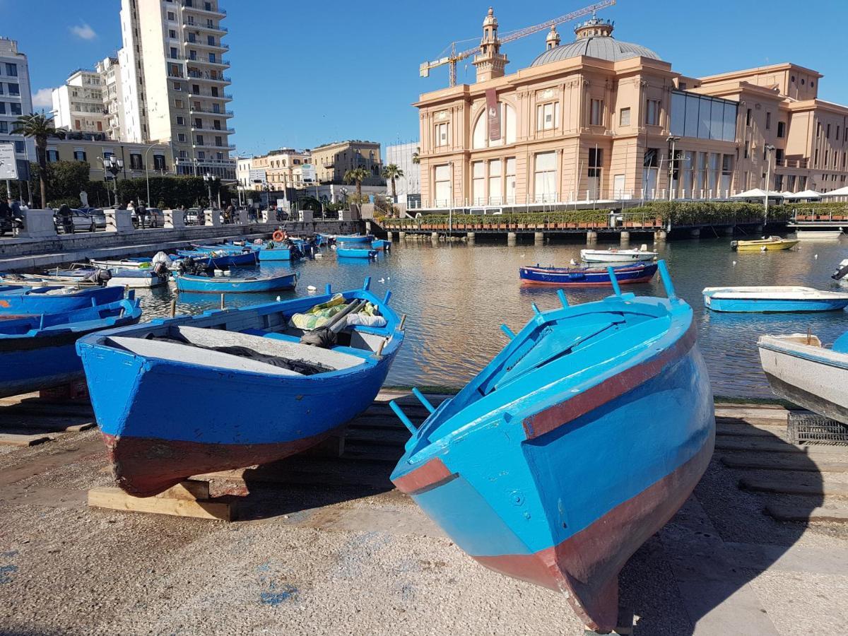Simpson - Aeroporto Di Bari - Affittacamere Luaran gambar